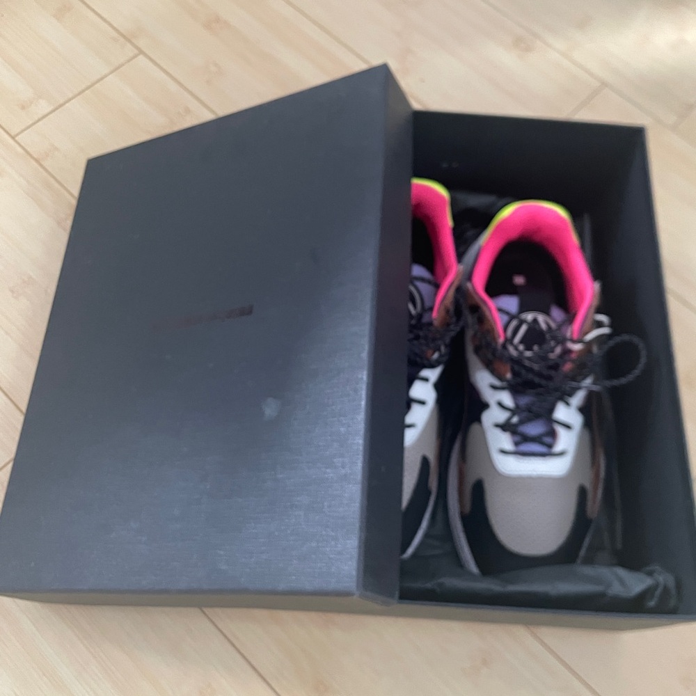Alexander McQueen McQ Multicolor Leather Sneakers - Picture 4 of 8